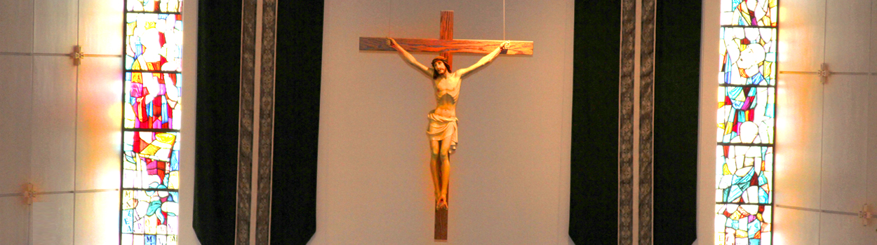 Close-up picture of Jesus in the altar